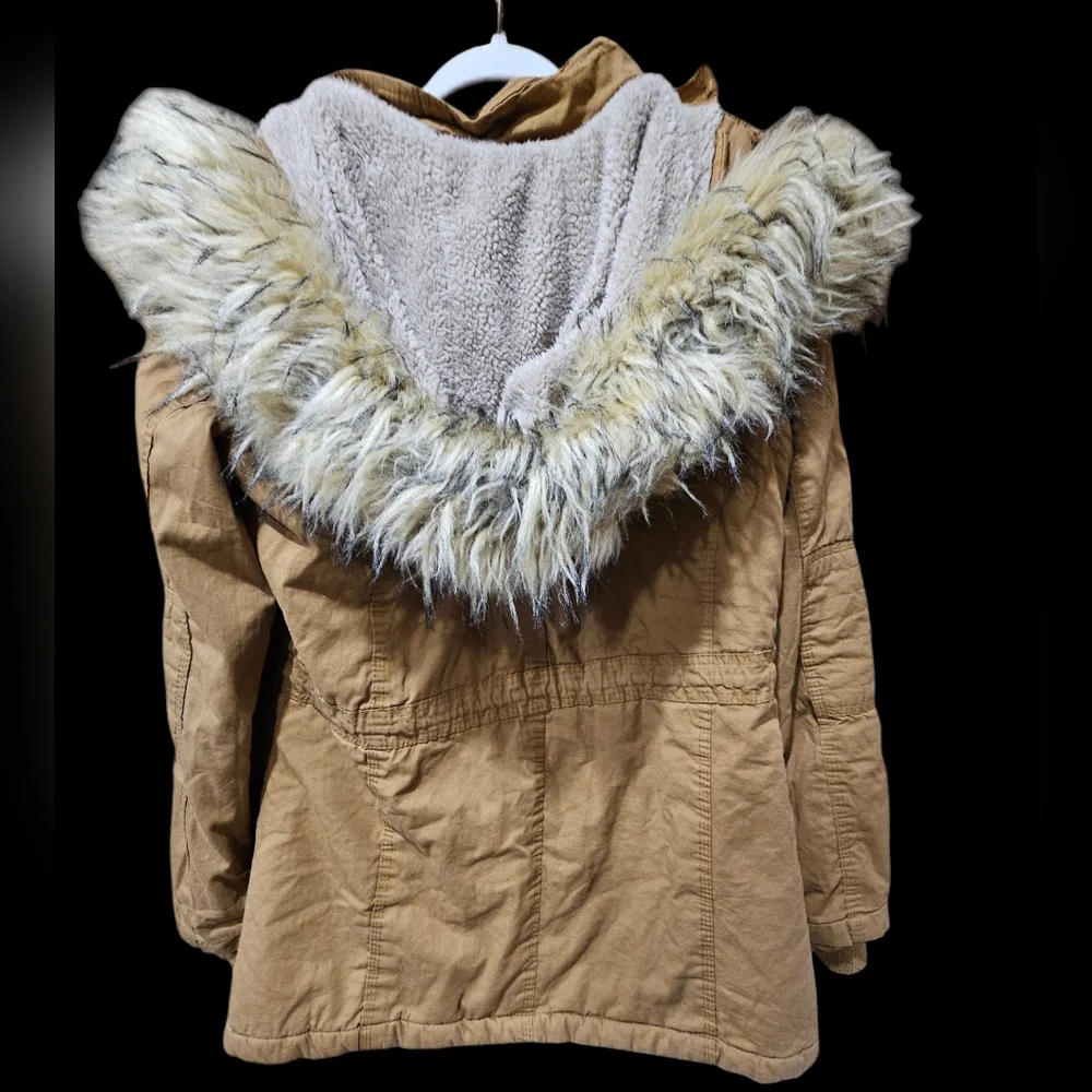YMI Women's‎ Tan Jacket with Faux Fur Trim Size Extra Large